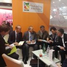 La inteprofesional española, italiana y francesa, reunida durante Fruit Logistica.