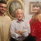 Los alumnos Eugenia Volakh y Daniel López tras su entrevista a Luis López.