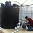 Un trabajador del equipo que ha desarrollado la aplicación móvil.