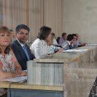 Mabel Hernández junto a Miguel Cazorla en una sesión plenaria