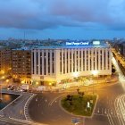 El Hotel  Parque Central fue construido en 2001 por García Ojeda y está situado en el centro de la ciudad del Turia.