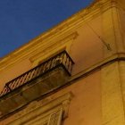 Imagen cedida por Amigos de la Alcazaba de uno de los anclajes del entoldado de Feria.