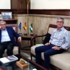El subdelegado de gobierno, Andrés García Lorca, junto al consejero delegado de Coexphal, Juan Colomina.
