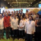 Foto en familia tras la presentación de la candidatura en Fitur.