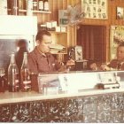 Diego García Cazorla abrió el local en 1963, en lo que era una antigua tienda de ultramarinos. 