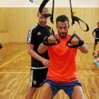 Álvaro Negreso se machaca en el gimnasio para ponerse a punto.