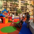 Niños disfrutando de las zonas infantiles de la Plaza de San Pedro
