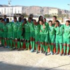 Los juveniles de El Parador posan en el día de la entrega de medallas.tyle>.apqj{position: