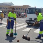 Trabajadores  de Urbaser en Roquetas de Mar.