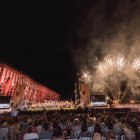 Uno de los momentos más sublimes del concierto de la OCAL con el estallido de fuegos artificiales y el disparo de cañones.