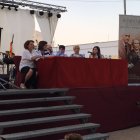 Los maestros de Palomares, don Paco y doña Conchita, recibieron alabanzas y agradecimientos por su labor como docentes.