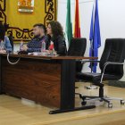 Silla vacía por la ausencia de Salvador Hernández.