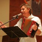 Juan Carlos Mestre leerá hoy a las 19.30 horas una selección de sus mejores textos.