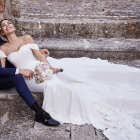 Idílica imagen de la pareja de recién casados.
