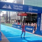 Jairo Ruiz cruzando la meta en segunda posición.