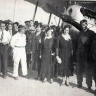 Inauguración del aeródromo de Tabernas en 1932, con el piloto Peñafiel. Gentileza de José Juan Moreno.