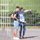 Pozo con su agente este miércoles en la Ciudad Deportiva del Rayo.