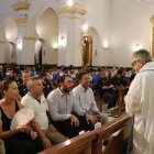 El padre Ángel Becerra recibió a la embajada celeste.