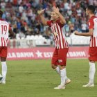 Corpas anima a la grada en plena celebración de su gol al Real Zaragoza.