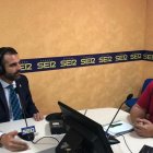 Ramón Fernández Pacheco en el estudio de la Cadena SER.