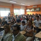 Alumnos durante la presentación del proyecto ayer.