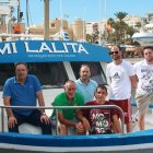 La tripulación de Mi Lalita en Roquetas de Mar
