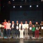 Foto de familia de los galardonados en los II Premios del Deporte de LA VOZ.