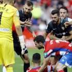 Momento de alta tensión en el partido.