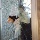 Estado en el que apareció el templete y la talla este martes.