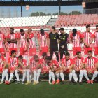 La plantilla rojiblanca haciendo la foto oficial.