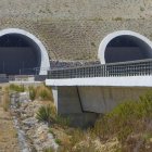 Imagen de los túneles tapiados del AVE en el término municipal de Sorbas.