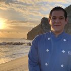 El cocinero albojense Juan Manuel Sánchez protagoniza el vídeo promocional.