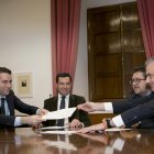 Firma del pacto PP-Vox.