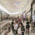 El centro comercial Torrecárdenas abrió sus puertas el pasado mes de octubres y suma un centenar de firmas comerciales.