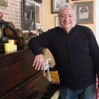 El músico en su casa de Ciudad Jardín.