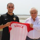 Aguza con el presidente del Almería Alfonso García.