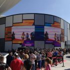 Imagen del Centro Comercial Torrecárdenas con su premiada pantalla.