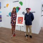 La concejala, Carolina Lafita, junto al organizador del evento, Antonio Salazar.