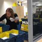 Interior de una oficina de Correos.