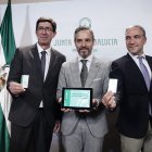 Juan Marín, Juan Bravo y Elías Bendodo