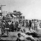 La playa de El Zapillo por la zona conocida como Villa Pepita, en los años treinta.