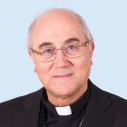 El obispo de Almería, Adolfo González Montes.