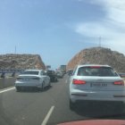 Retenciones de este mediodía en la vía de circunvalación de Almería.