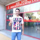 Juan Muñoz, este martes en el club del Almería.