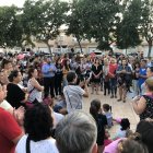 Personas congregadas este jueves en Villa Inés en el minuto de silencio.