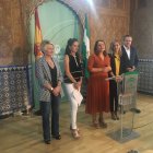 Carmen Crespo, en el centro de la foto.