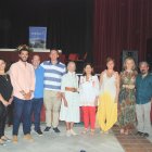 Autoridades junto a algunos de los interventores en la presentación de los resultados de la campaña. La voz