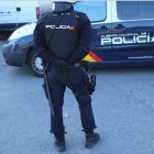 La Policía investiga el crimen en la calle Alcor.