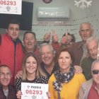 José Liborio Ruiz junto a familiares y amigos en ‘El Pelotazo’.