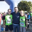 El concejal de deportes en la edición de la Media Maratón de 2017 con el alcalde de de Almería y su mujer.